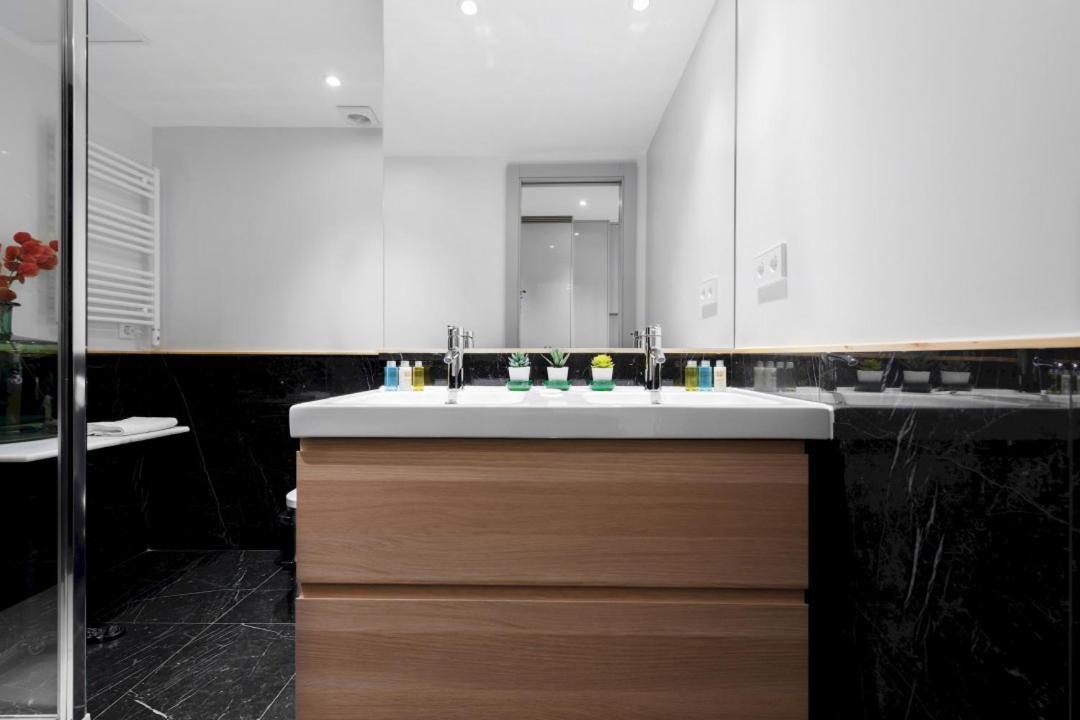 2 Bedrooms 1 Bathroom Furnished - Justicia - Executive Style - Mintystay Madrid Esterno foto