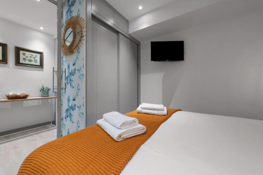 2 Bedrooms 1 Bathroom Furnished - Justicia - Executive Style - Mintystay Madrid Esterno foto